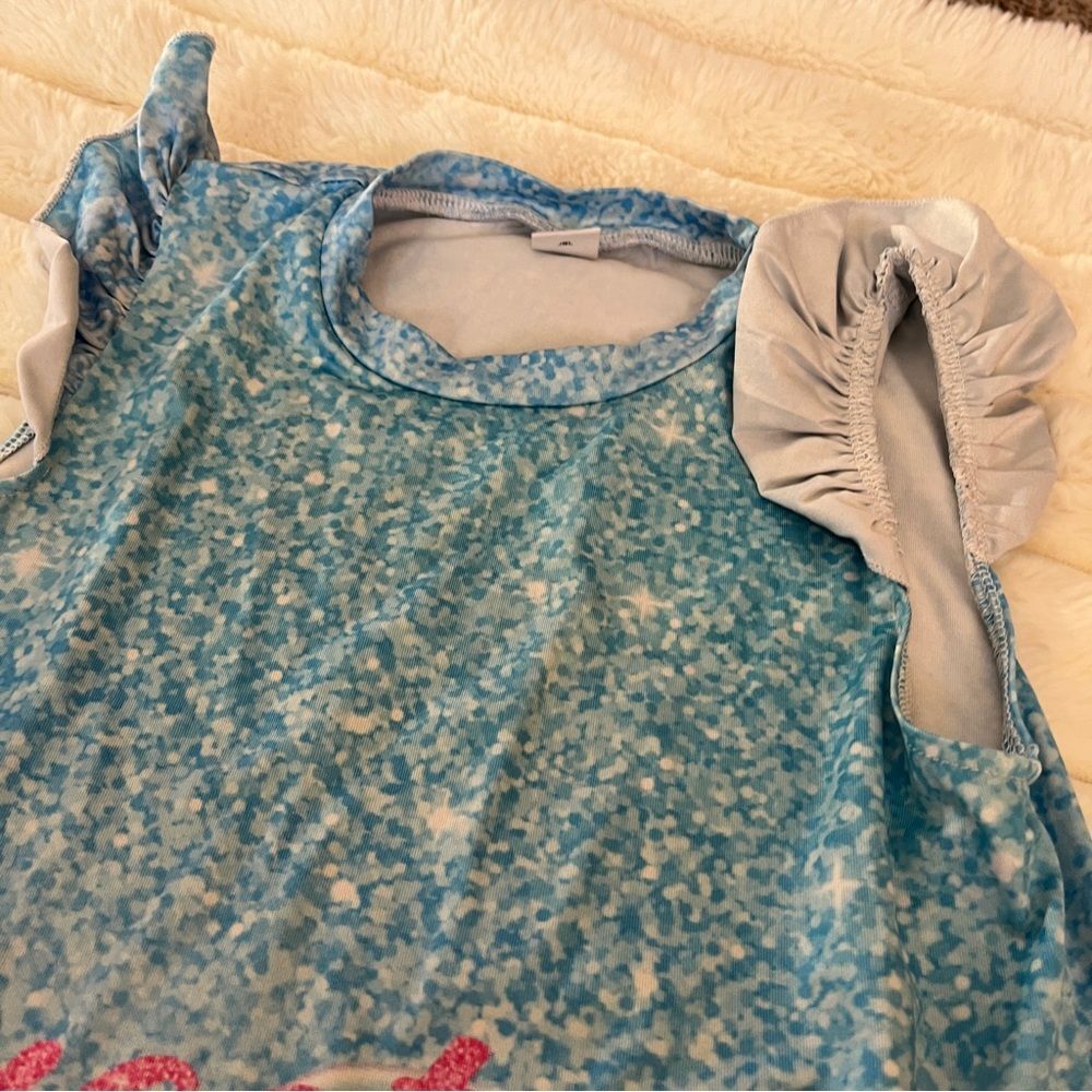 SHEIN little girl nightgown with unicorn print - Picture 2 of 12